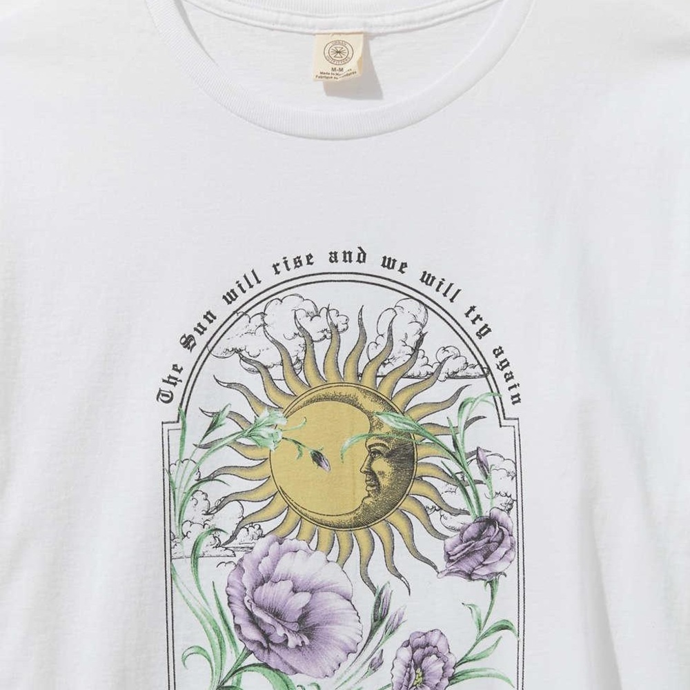 NWOT Urban Outfitters Graphic Tee T Shirt The Sun Will Rise Again Tee (Sold)